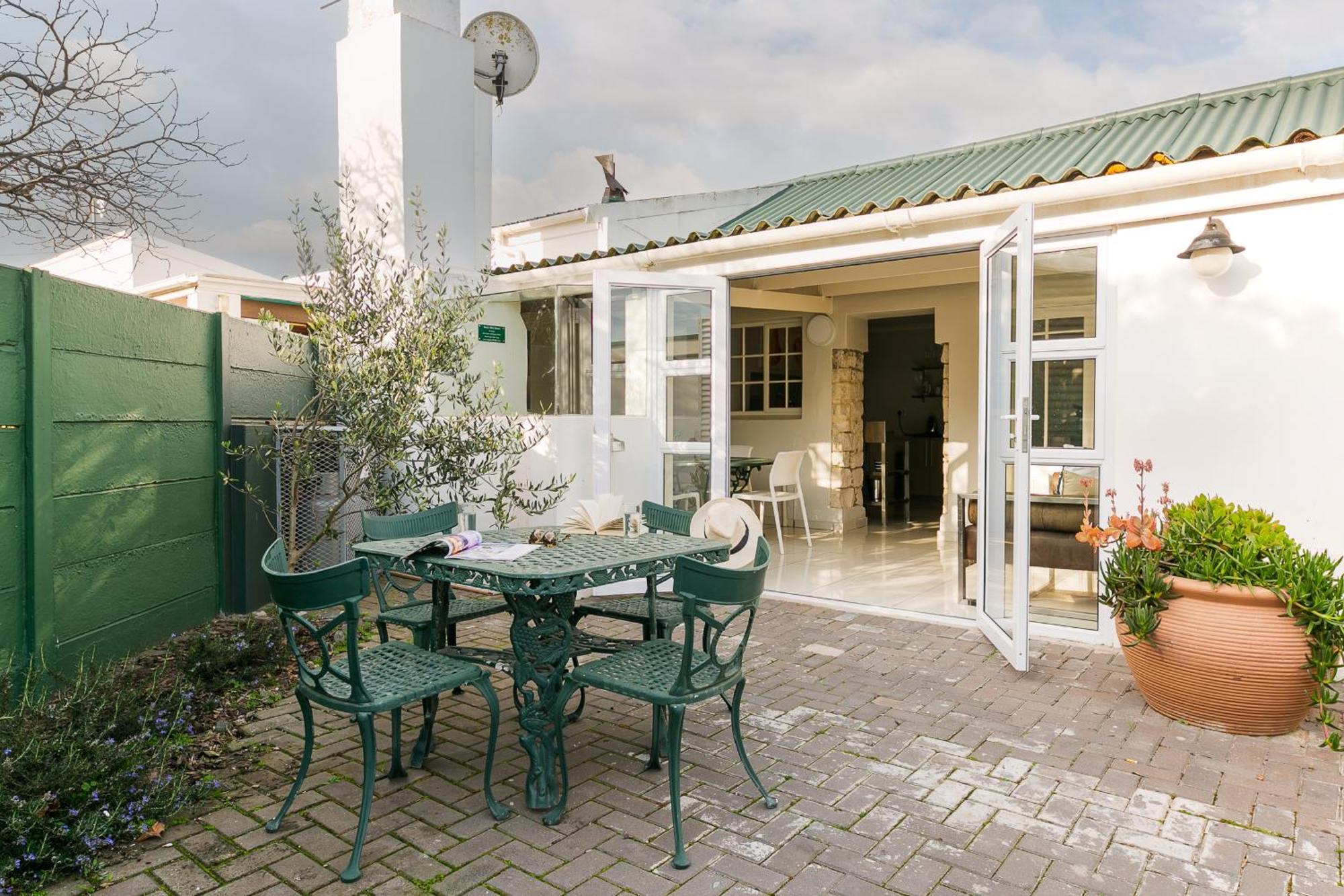 Langebaan Kite Cottages Екстер'єр фото